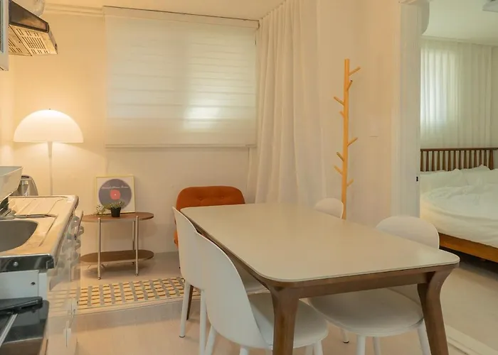Casa vacanze Parking O, Seokchon Gobun Station 5 Minutes On Foot, Maximum 6 People, Seokchon Lake, Lotte World, Coex, Samsung,asan Hospital, Kspo